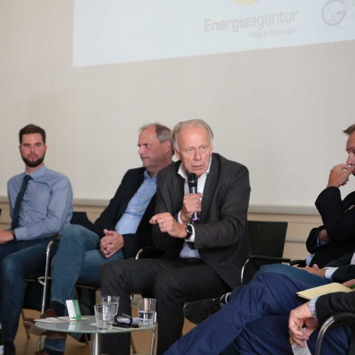 Podiumsdiskussion bei Fridays for Future meets Bundespolitik